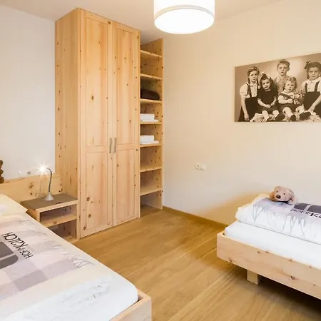 Hof Im Kalch Tramin Apartment Termeno Exterior photo