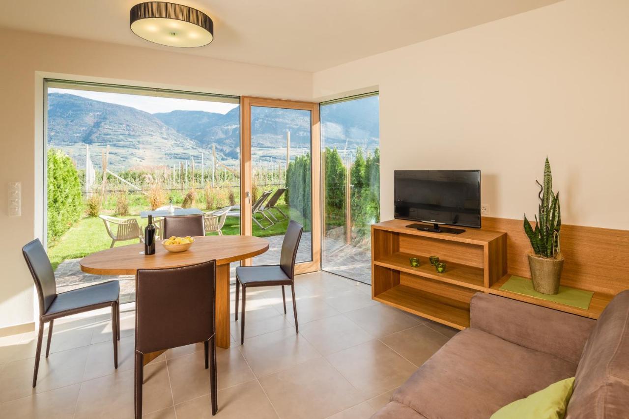 Hof Im Kalch Tramin Apartment
